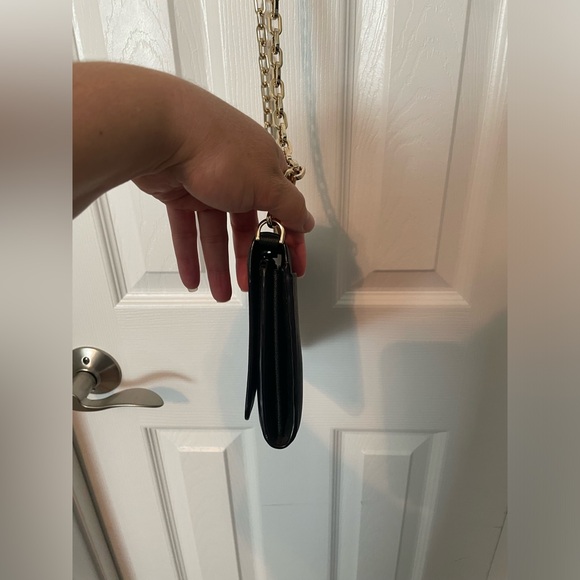 Tory Burch Robinson Saffiano Leather Crossbody Chain Wallet. - Picture 7 of 11